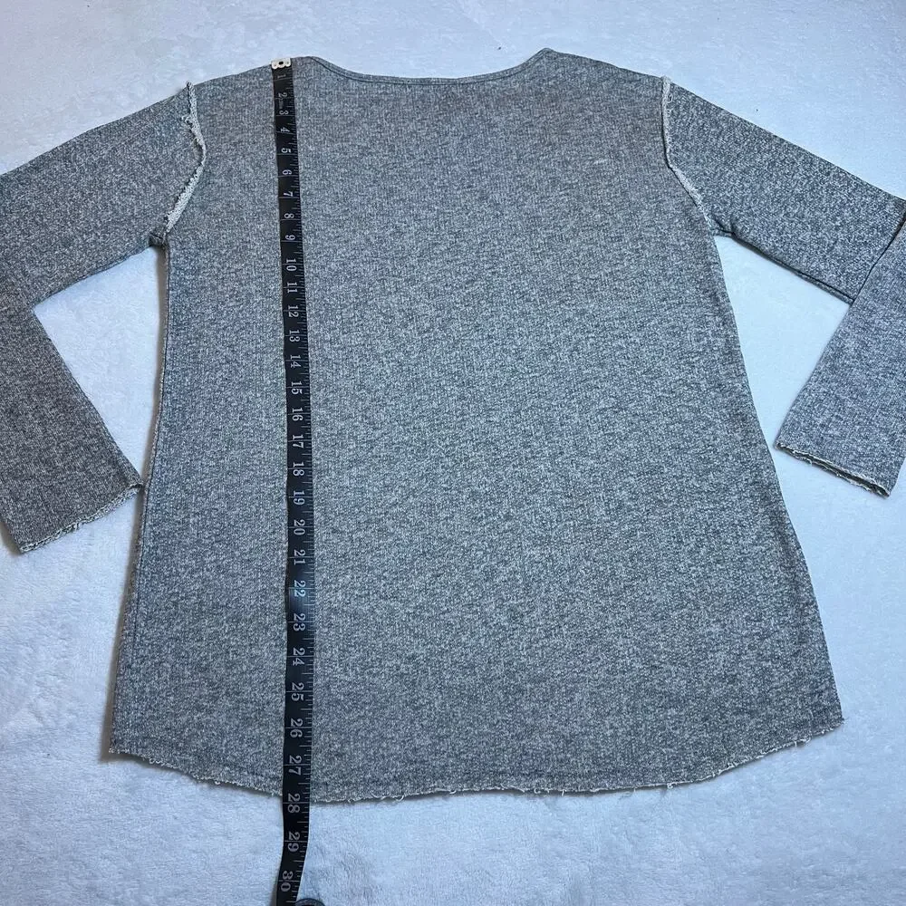Romeo & Juliet Couture Embellished Shoulder Relaxed Fit Sweatshirt Size Small